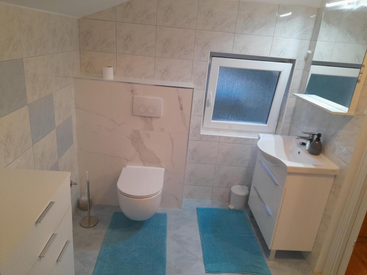 Apartments Lotus Sukošan Extérieur photo