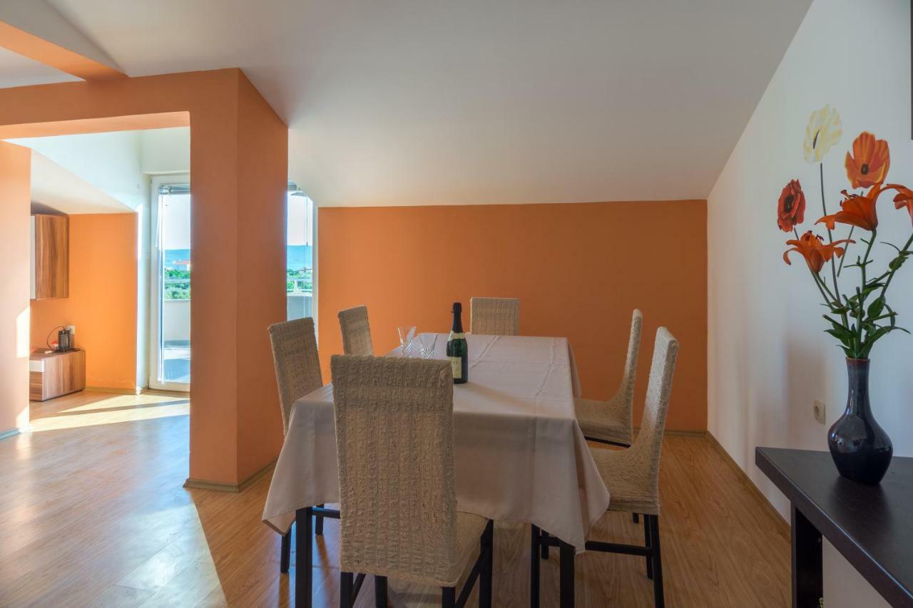 Apartments Lotus Sukošan Extérieur photo