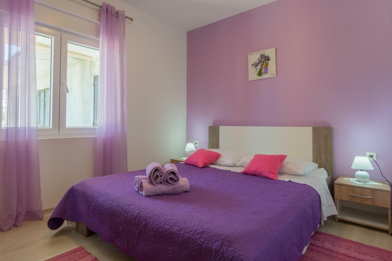 Apartments Lotus Sukošan Extérieur photo