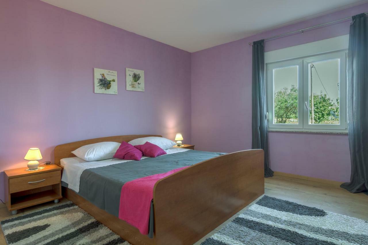 Apartments Lotus Sukošan Extérieur photo