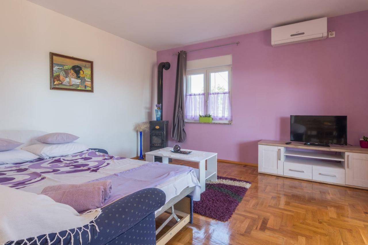 Apartments Lotus Sukošan Extérieur photo