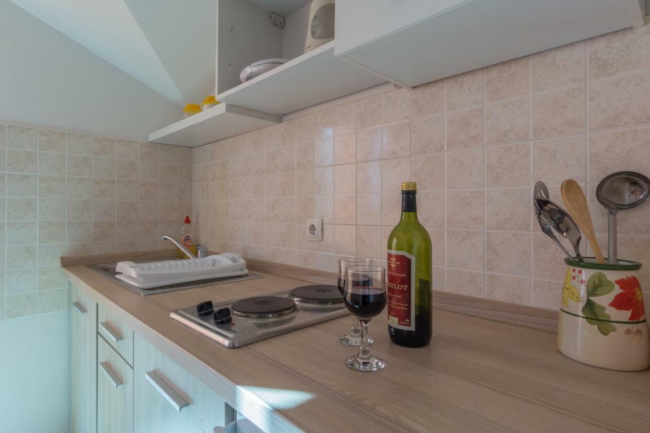 Apartments Lotus Sukošan Extérieur photo
